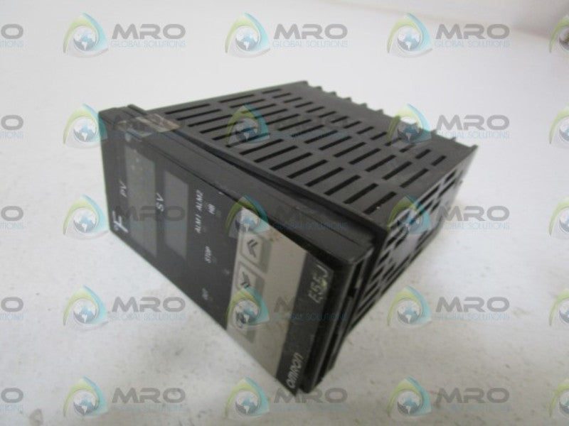 OMRON TEMPERATURE CONTROLLER E5EJ-A2HB-F *USED*