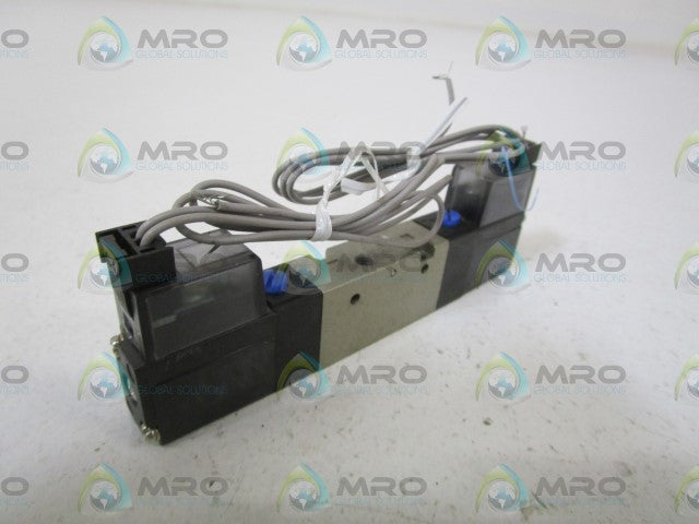 SMC SOLENOID VALVE VZ2220 *NEW NO BOX*
