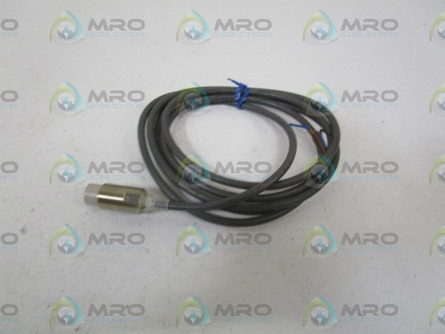 OMRON PROXIMITY SENSOR E2E-X10MF2 *NEW NO BOX*