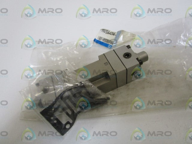 SMC AIR PILOT VALVE NVSA4314-00A *NEW NO BOX*