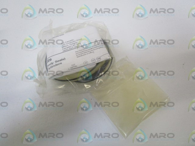 PARKER SEAL KIT PK080P1D01 P1D *NEW IN BOX *
