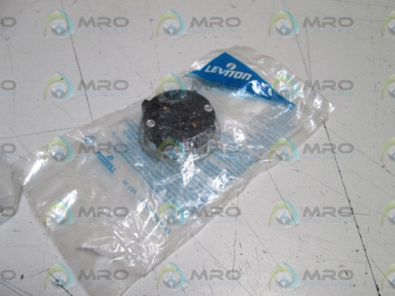 LEVITON FLUORESCENT LAMP HOLDER 3ZL05  NSMP