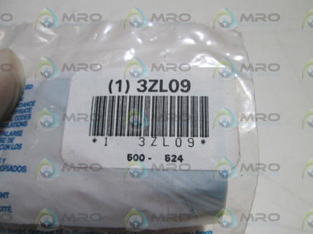LEVITON  3ZL09 LAMP HOLDER  * NEW IN FACTORY BAG *