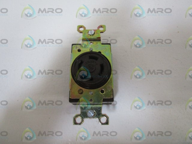LOT OF 4 GENERAL ELECTRIC SINGLE LOCKING RECEPTACLE GL1420 *NEW IN BOX*