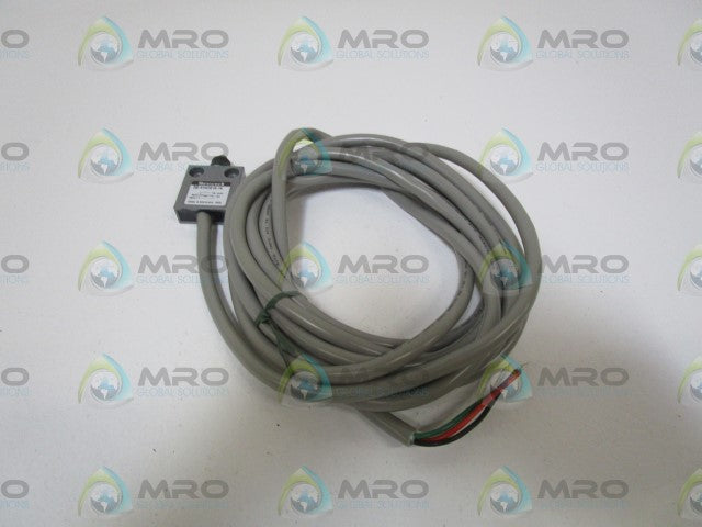 HONEYWELL LIMIT SWITCH 914CE18-15 *NEW NO BOX*