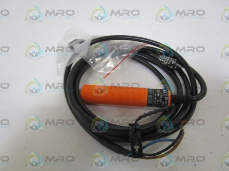 IFM EFECTOR IG5403 INDUCTIVE PROXIMITY SENSOR *NEW IN BOX*