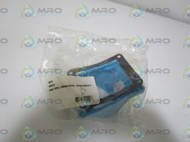 MELTRIC ANGLE ADAPTER MP3 *NEW IN FACTORY BAG*