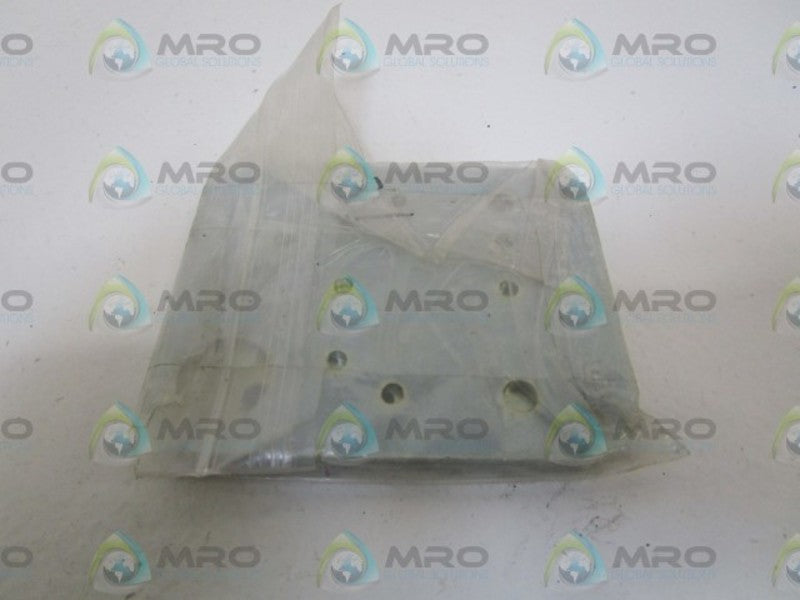 MOUNTING BRACKET 511807 *NEW NO BOX*