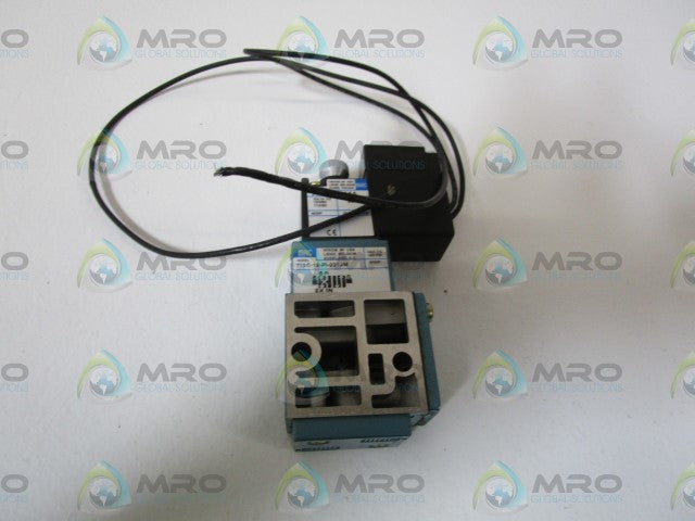 MAC SOLENOID VALVE 713C-12-PI-221JM *NEW NO BOX*