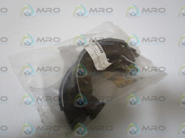 LOT OF 2 CROWN BRAKE SHOE 109597 *NEW IN FACTORY BAG*