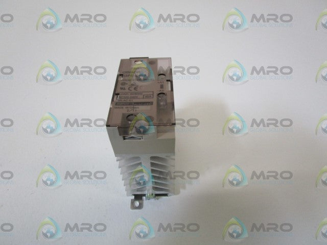 OMRON SOLID STATE RELAY G3PE-245B *NEW IN BOX*