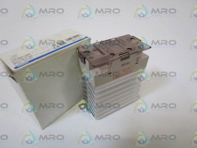 OMRON SOLID STATE RELAY G3PE-245B *NEW IN BOX*