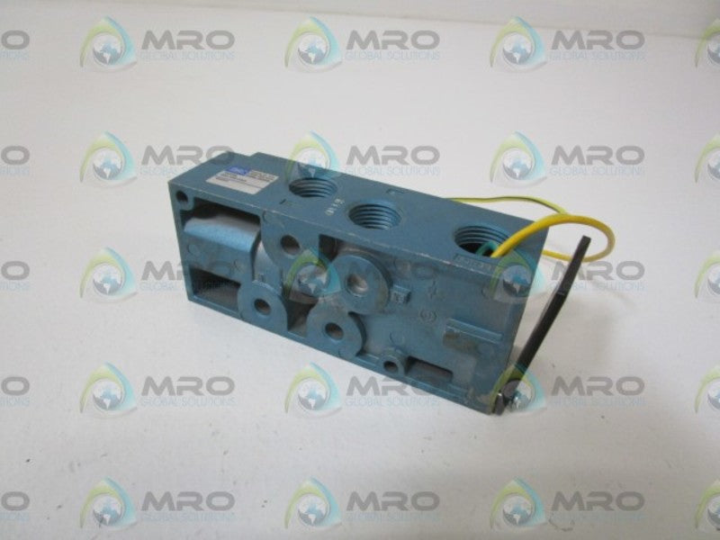 MAC MANIFOLD BASE 93A-000-CAA *USED*