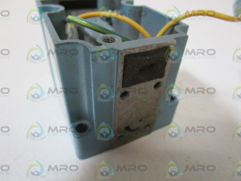 MAC SOLENOID VALVE 6311D-312-PM-112DA (AS PICTURED) *USED*