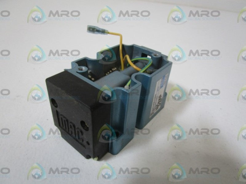 MAC SOLENOID VALVE 6311D-312-PM-112DA (AS PICTURED) *USED*