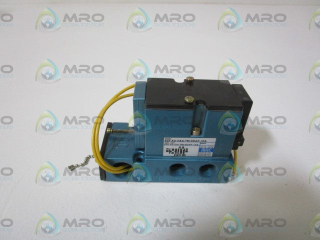 MAC SOLENOID VALVE 82A-AA-CAA-TM-DDAP-1DA *NEW IN BOX*