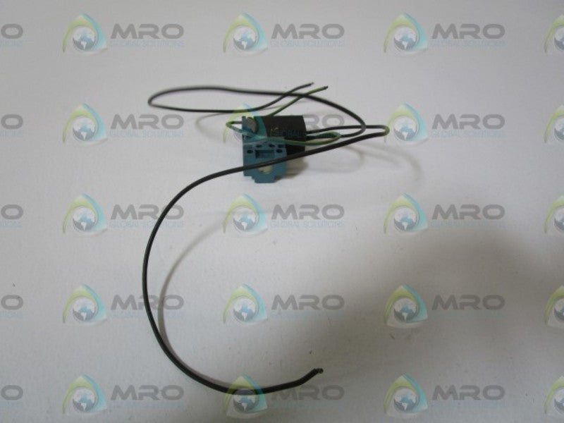 MAC 111B-121NA SOLENOID VALVE *USED*