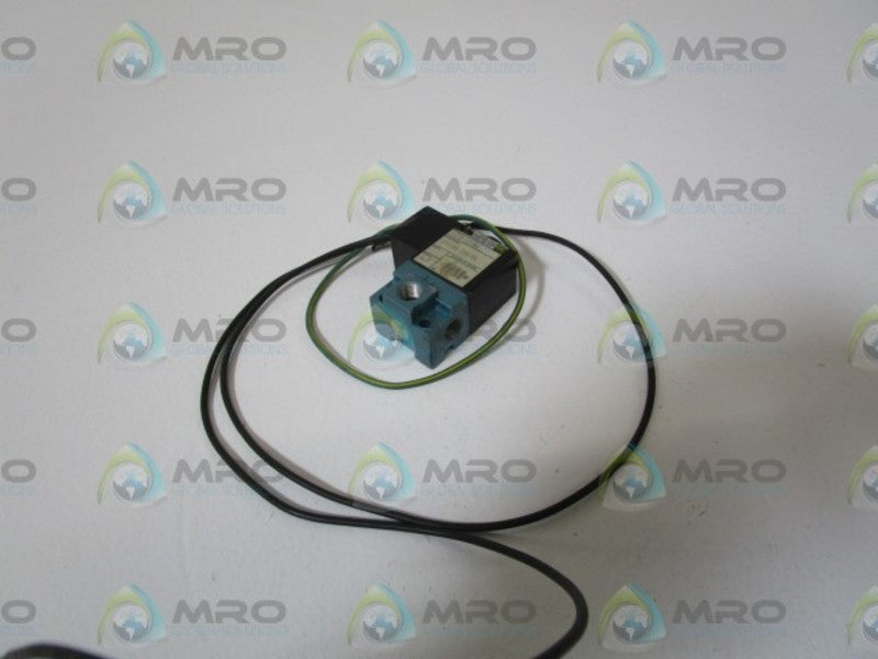 MAC 111B-121NA SOLENOID VALVE *USED*