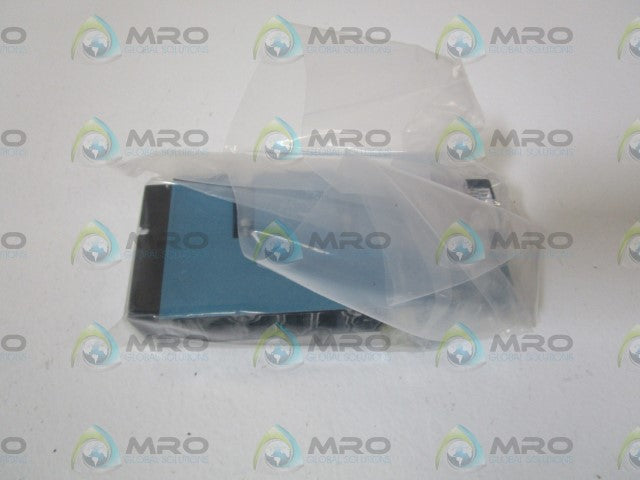 MAC SOLENOID VALVE 93A-AAB-000-DP-DJAP-1DG *NEW IN BOX*