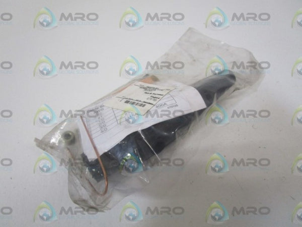 PASS & SEYMOUR FEMALE PLUG PS20FB-BK  NSMP