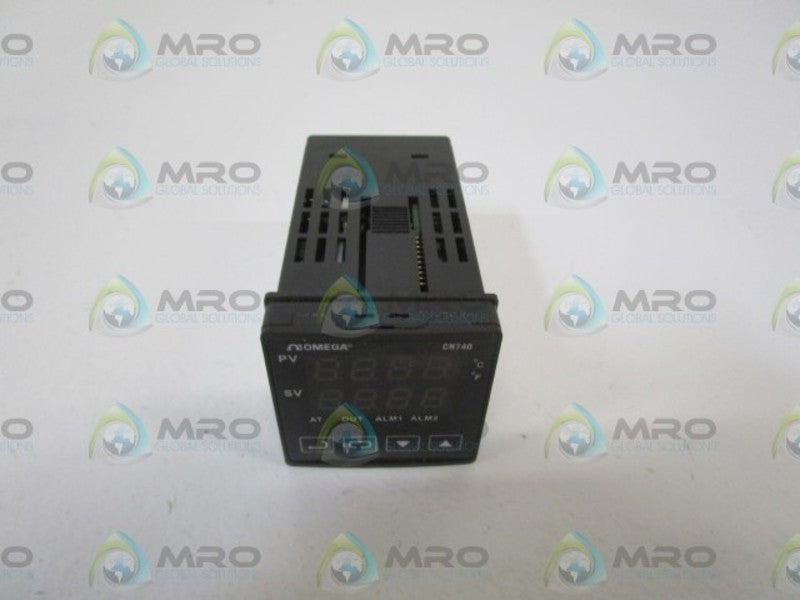 OMEGA CN745 TEMPERATURE CONTROLLER *NEW IN BOX*