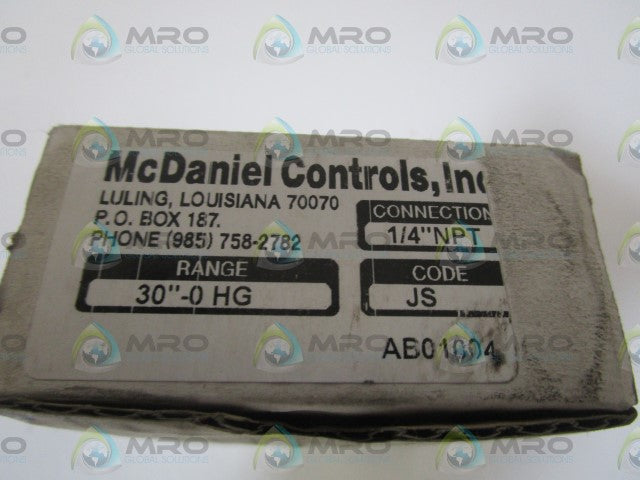 McDANIEL CONTROLS 1/4"NPT 30"-0HG GAUGE JS *NEW IN BOX*