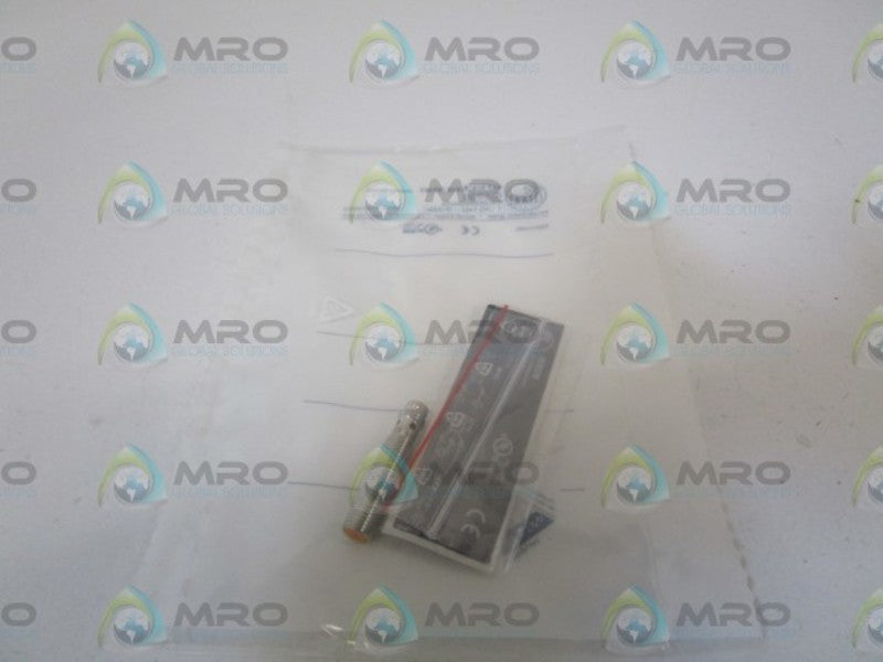 IFM EFECTOR IE5338 INDUCTIVE PROXIMITY SENSOR * NEW IN FACTORY BAG *