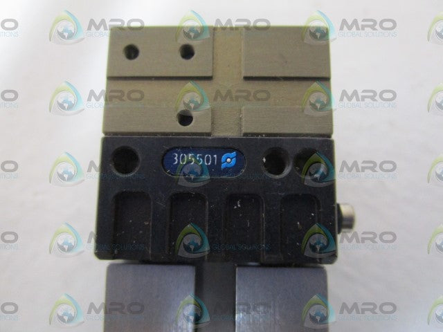 SCHUNK 2-FINGER PARALLEL GRIPPER 305501  *NEW NO BOX*