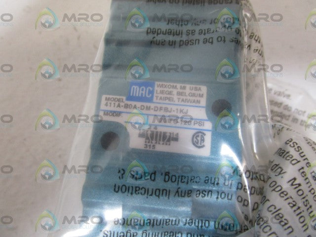 MAC 411A-B0A-DM-DFBJ-1KJ SOLENOID VALVE *NEW IN BOX*