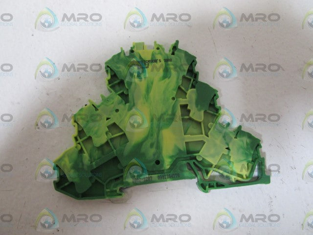 LOT OF 17 WAGO GREEN TERMINAL BLOCK 2002-3207 *NEW NO BOX*