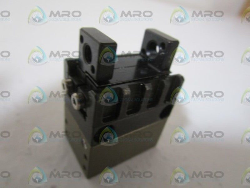 SCHUNK 305501 (AS PICTURED) *NEW NO BOX*