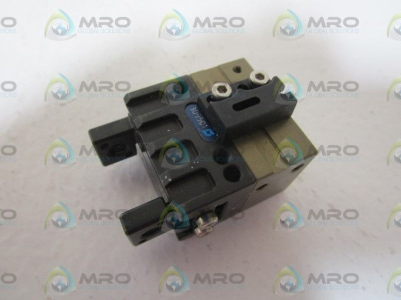 SCHUNK 305501 (AS PICTURED) *NEW NO BOX*