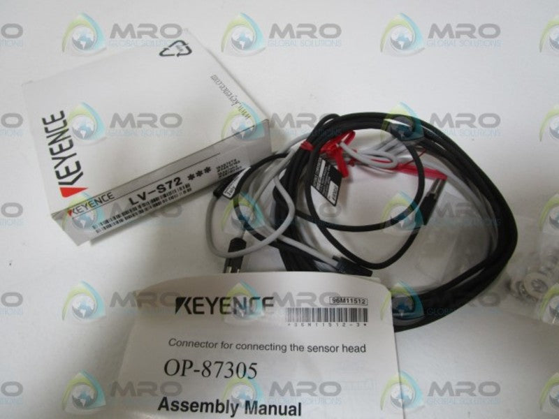 KEYENCE SENSOR LV-S72*** *NEW IN BOX*