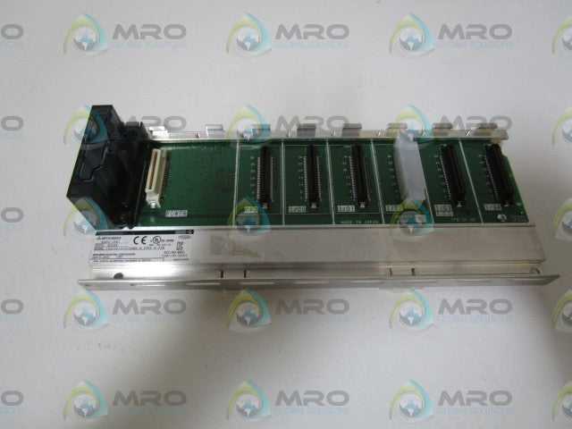 MITSUBISHI BASE UNIT Q35DB *NEW NO BOX*