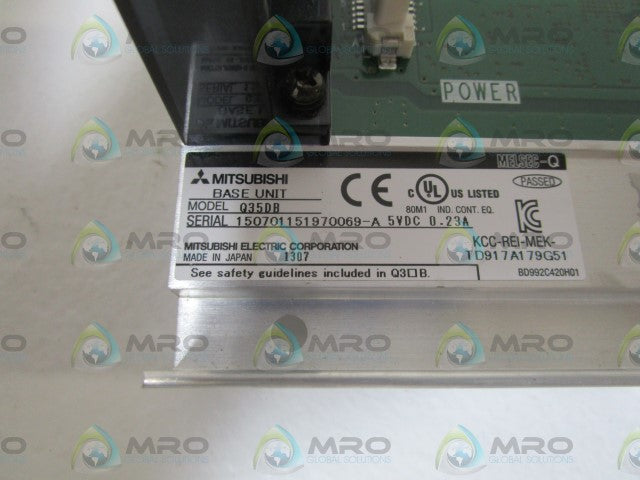 MITSUBISHI BASE UNIT Q35DB *NEW NO BOX*