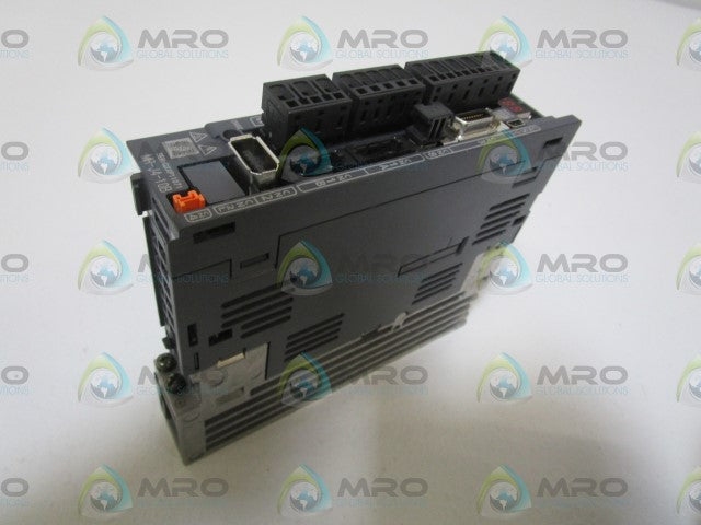 MITSUBISHI MR-J4-10B (AS PICTURED) *USED*