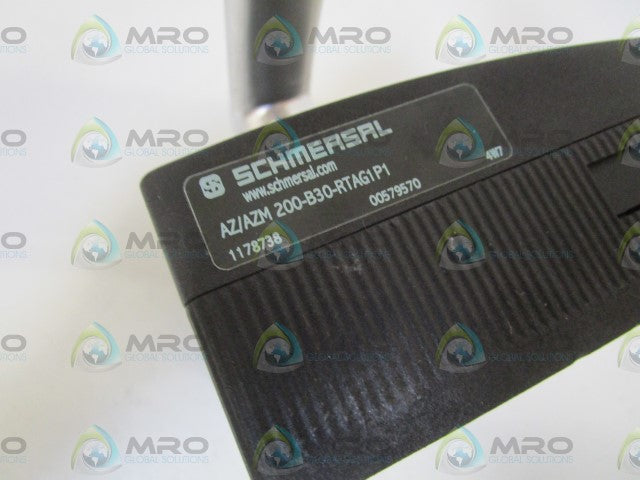 SCHMERSAL LOCK SAFETY AZ/AZM 200-B30-RTAG1P1 *USED*