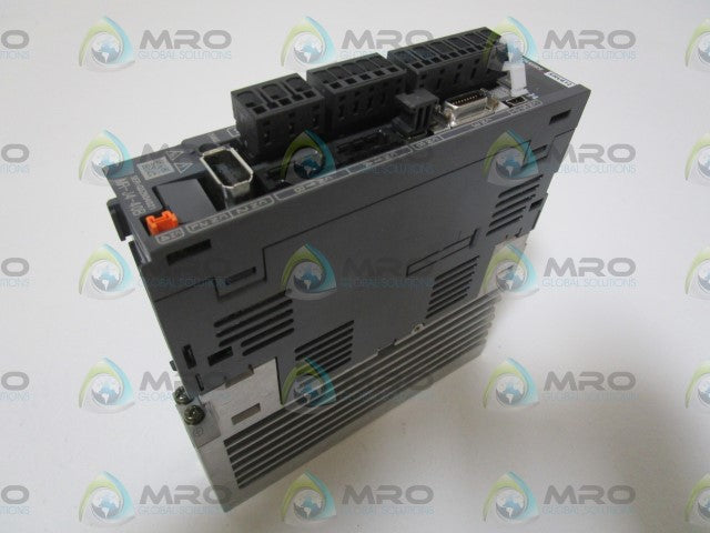 MITSUBISHI AC SERCO AMPLIFIER MR-J4-40B *USED*
