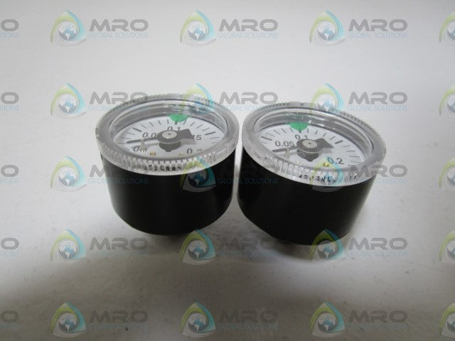 LOT OF 2 SMC ROUND GAUGE 0.2MPA G36-2-01 *USED*