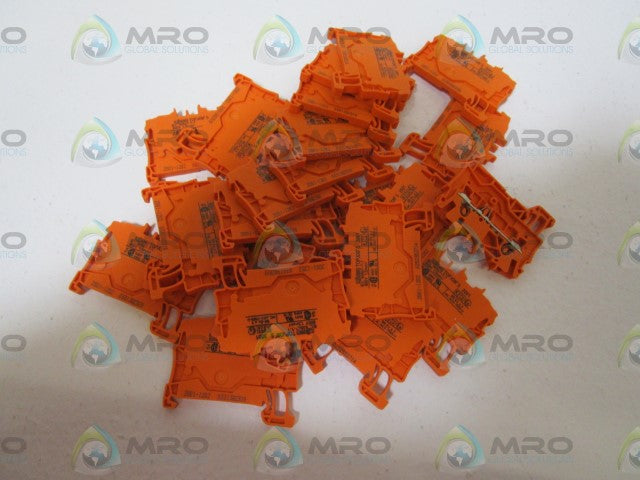 LOT OF 24 WAGO ORANGE BLOCK 2001-1202 *NEW NO BOX*
