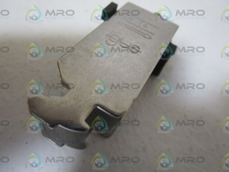 LOT OF 3 IGUS DOUBLE CLAMP CFX 14.2E *NEW NO BOX*