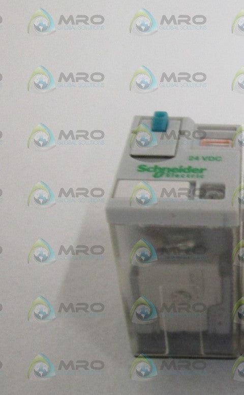 SCHNEIDER ELECTRIC 24VDC RELAY 782XBX2M4L-24D *NEW NO BOX*