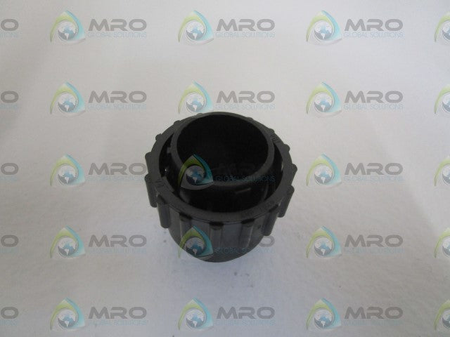 LOT OF 9 AMP CONNECTOR PLUG 211768-1 *NEW NO BOX*