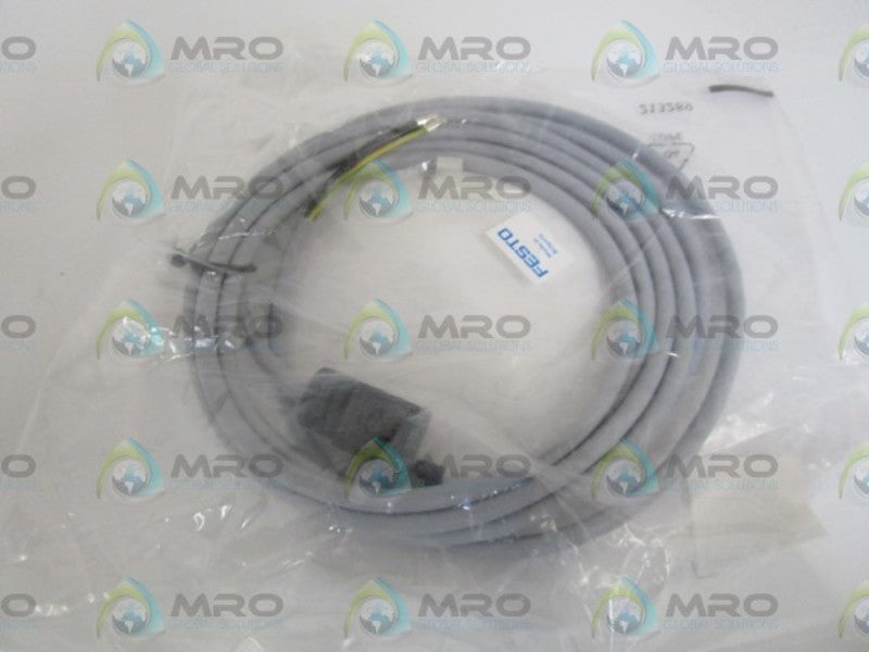 FESTO KMC-1-24DC-5-LED PLUG SOCKET W/ CABLE * NEW IN FACTORY BAG *