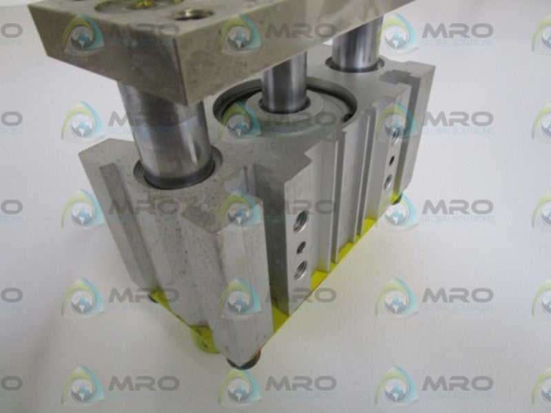 SMC COMPACT GUIDE CYLINDER MGPM63-25  *USED*