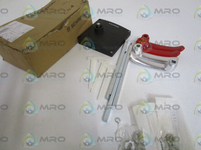 SCHMERSAL DOOR HANDLE ACTUATOR AZ/AZM 200-B30-RTAG1P1 (AS IS) *NEW IN BOX *