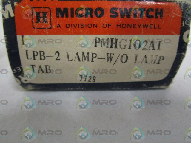 MICROSWITCH PUSHBUTTON SWITCH PMHG102A1 *NEW IN BOX*