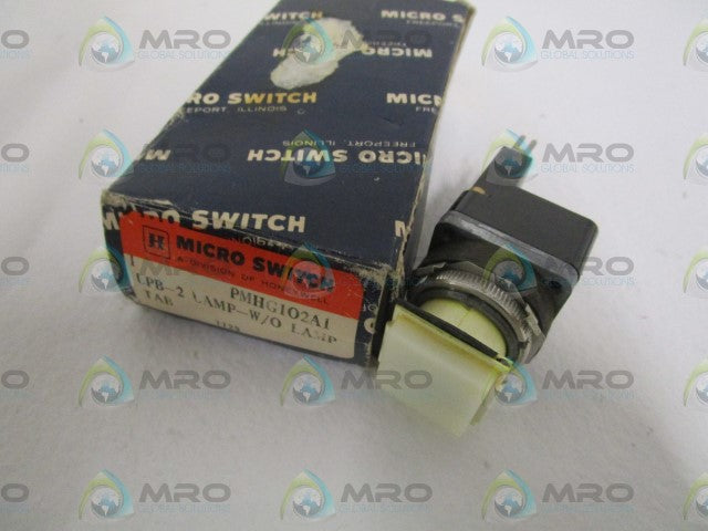MICROSWITCH PUSHBUTTON SWITCH PMHG102A1 *NEW IN BOX*