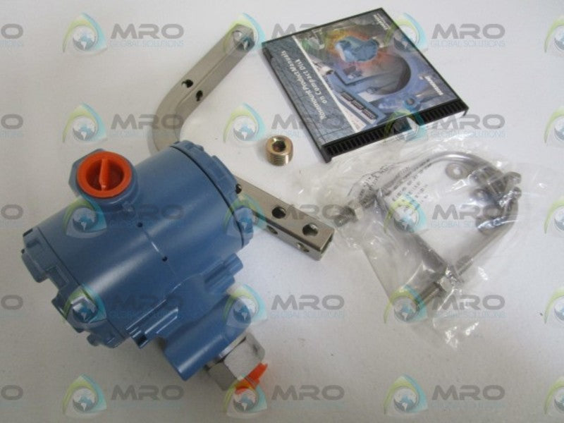 ROSEMOUNT 2088G1S22A1B4 PRESSURE TRANSMITTER *NEW IN BOX*