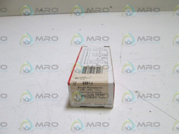 PASS & SEYMOUR SINGLE RECEPTACLE 5851-I  NSMP